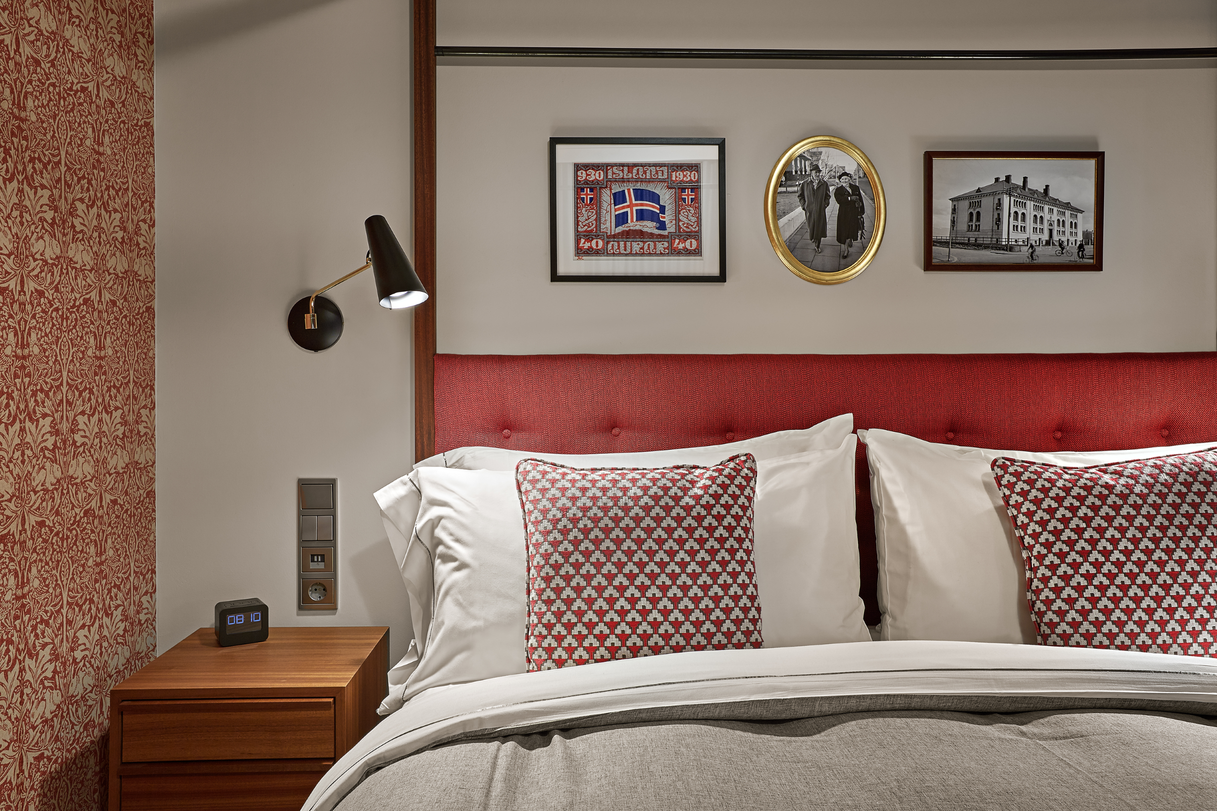 REKCAPY_Heritage_Room_02_minni.png